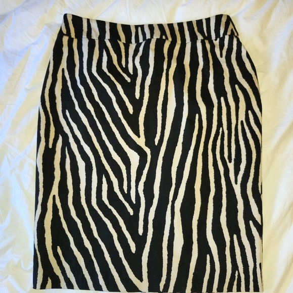 Cleo zebra print high-waisted stretch pencil skirt in size small - Picture 1 of 12